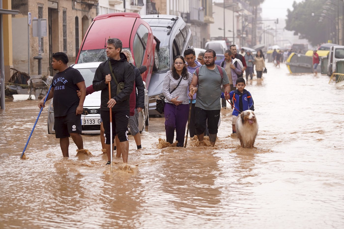Copa del Rey games and other sporting events postponed after deadly floods devastate southern Spain | iNFOnews.ca