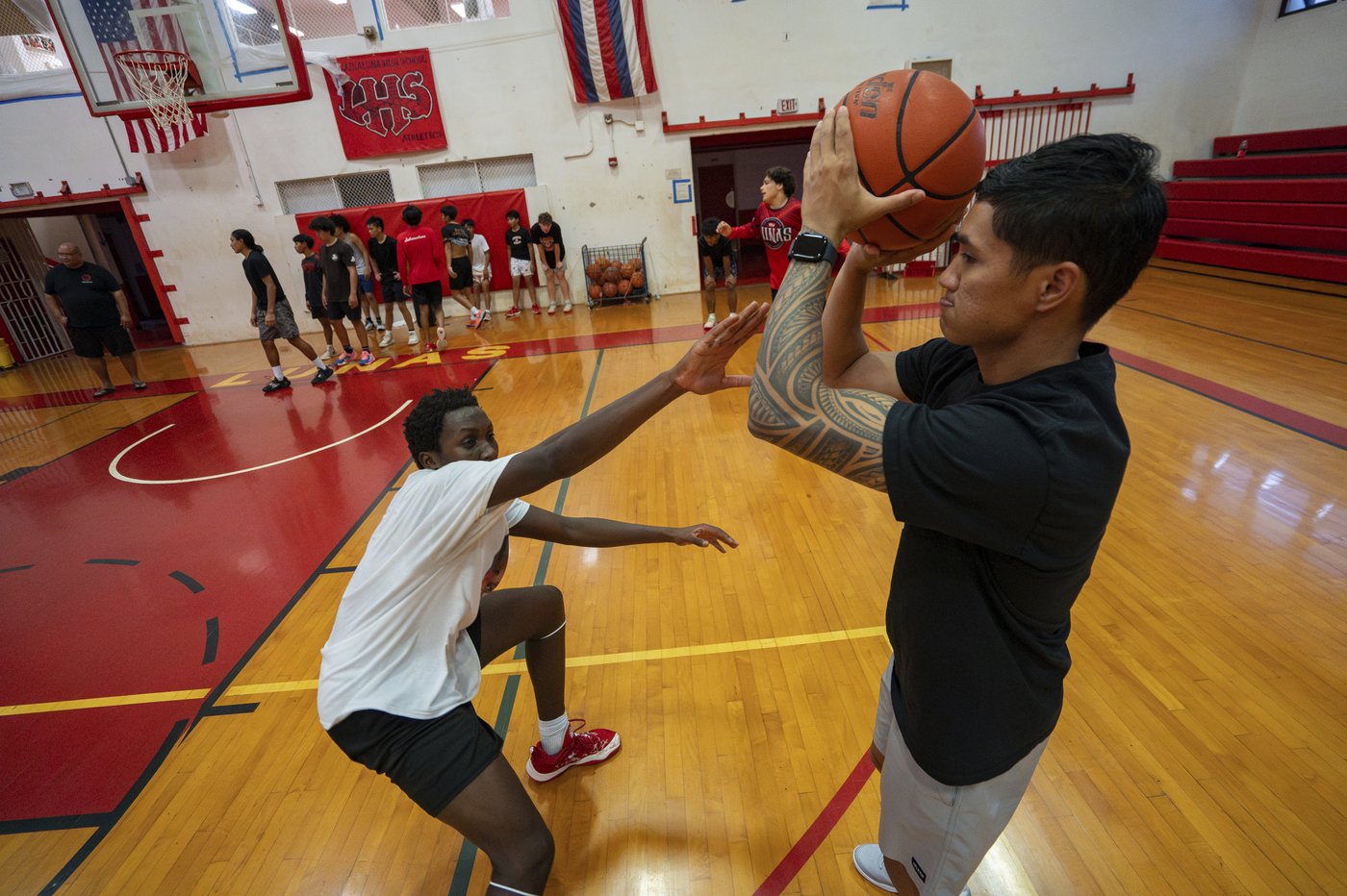 Maui Invitational returns to a Lahaina still grappling with raw emotions left by deadly wildfire | iNFOnews.ca Maui Invitational returns to a Lahaina still grappling with raw emotions left by deadly wildfire | iNFOnews.ca