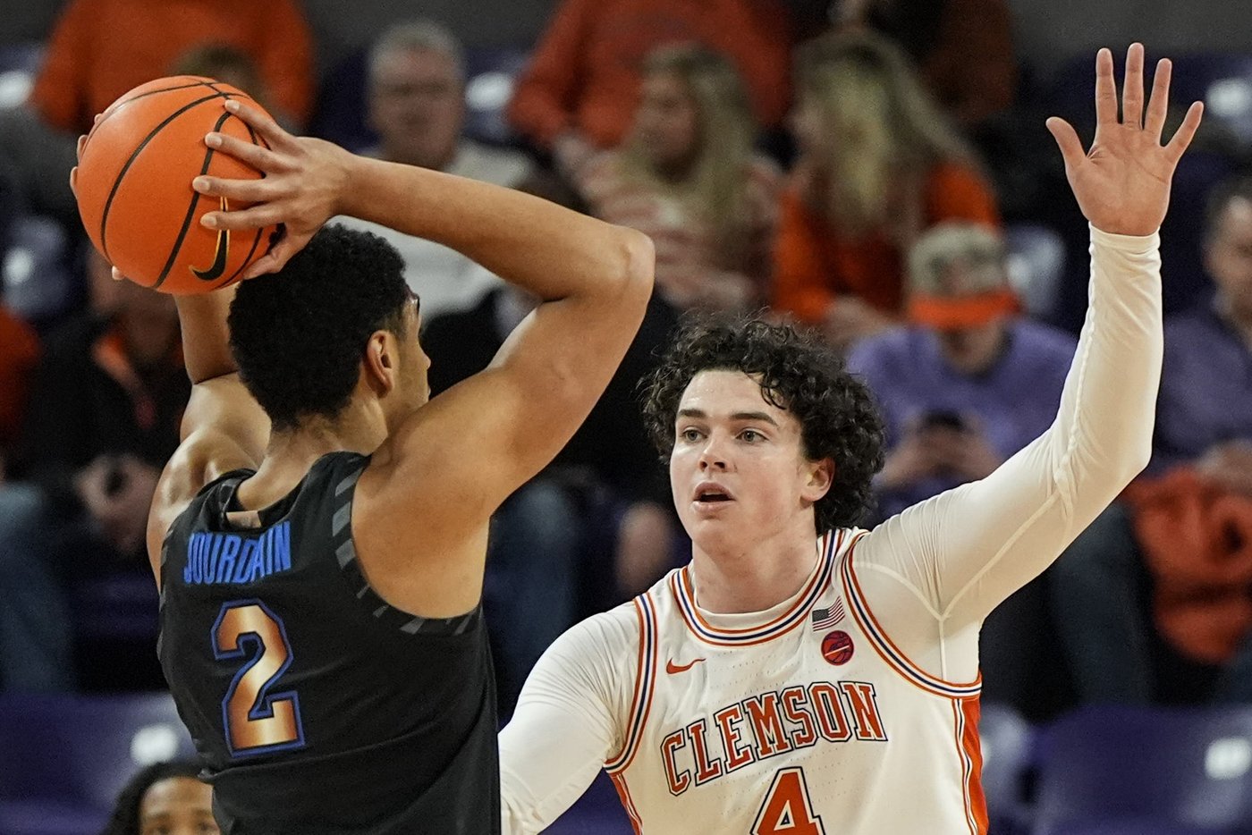 Hunter's 3-point shooting leads Memphis to 87-82 OT win at No. 16 Clemson | iNFOnews.ca Hunter's 3-point shooting leads Memphis to 87-82 OT win at No. 16 Clemson | iNFOnews.ca