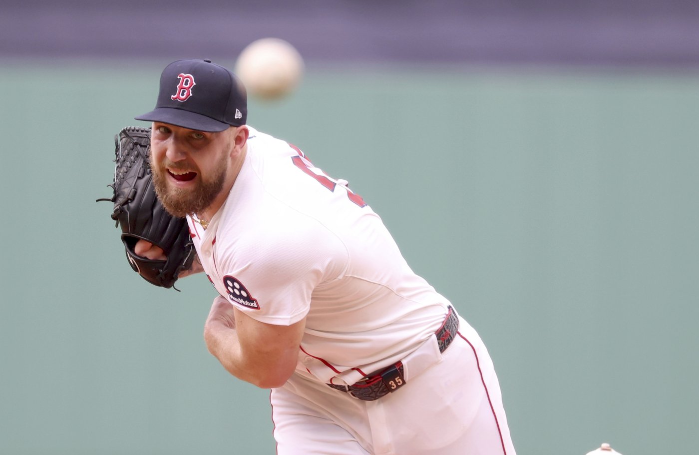Red Sox ace Garrett Crochet is 'fine' after line drive grazes his nose and glove | iNFOnews.ca Red Sox ace Garrett Crochet is 'fine' after line drive grazes his nose and glove | iNFOnews.ca