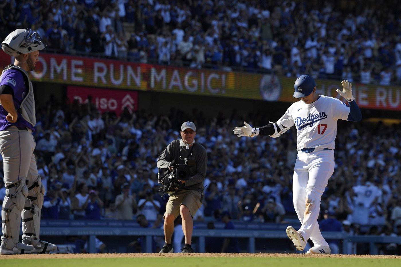 Ohtani, Betts go back-to-back in ninth as Dodgers rally past Rockies 6-5 | iNFOnews.ca
