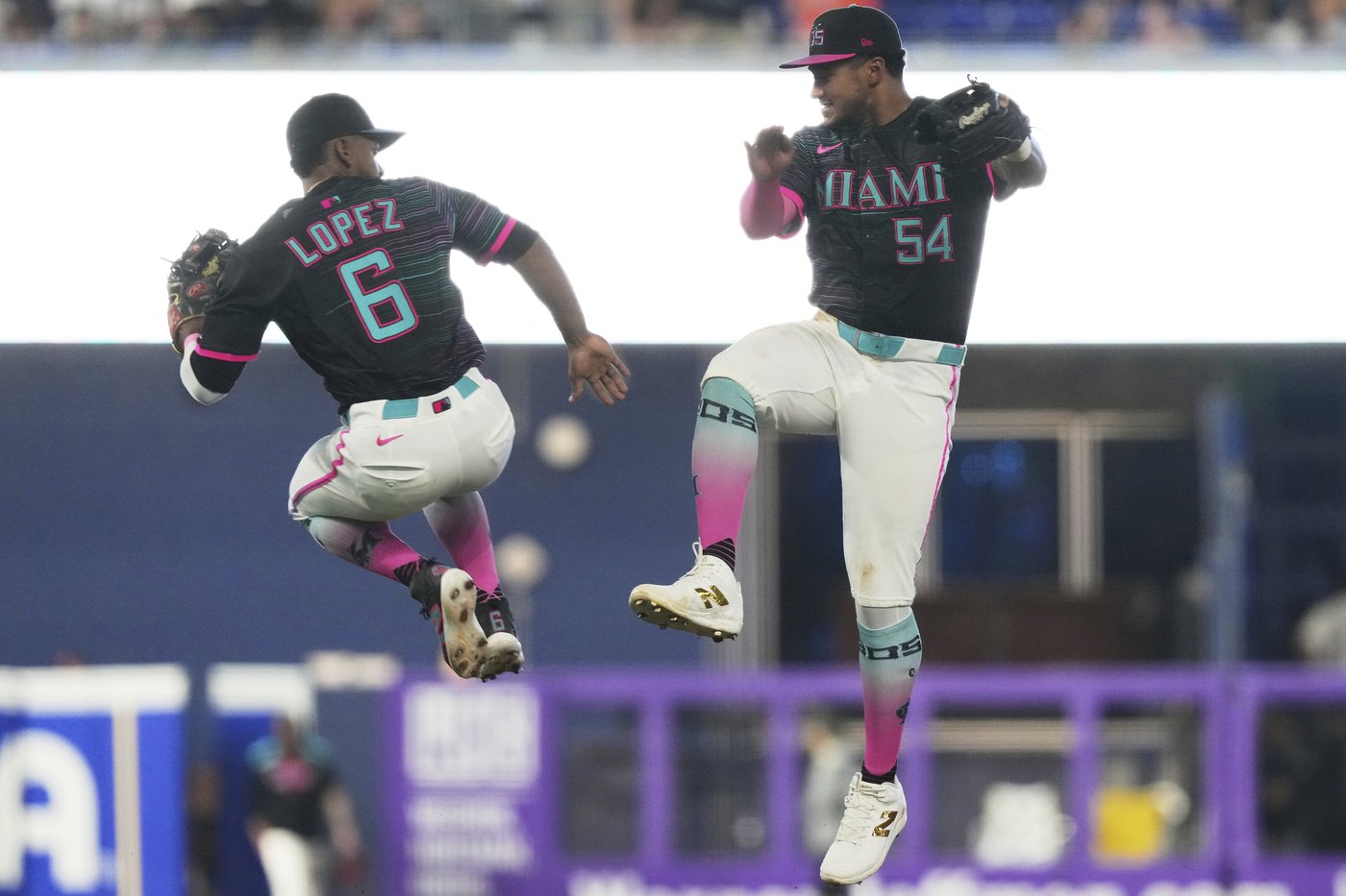 Cabrera, three relievers combine to lead Marlins to 1-0 win over Giants | iNFOnews.ca