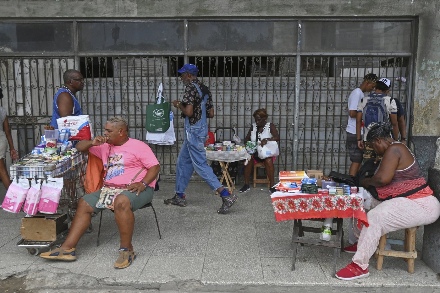 Cuban minister faces backlash for saying there are no beggars in Cuba | iNFOnews.ca Cuban minister faces backlash for saying there are no beggars in Cuba | iNFOnews.ca