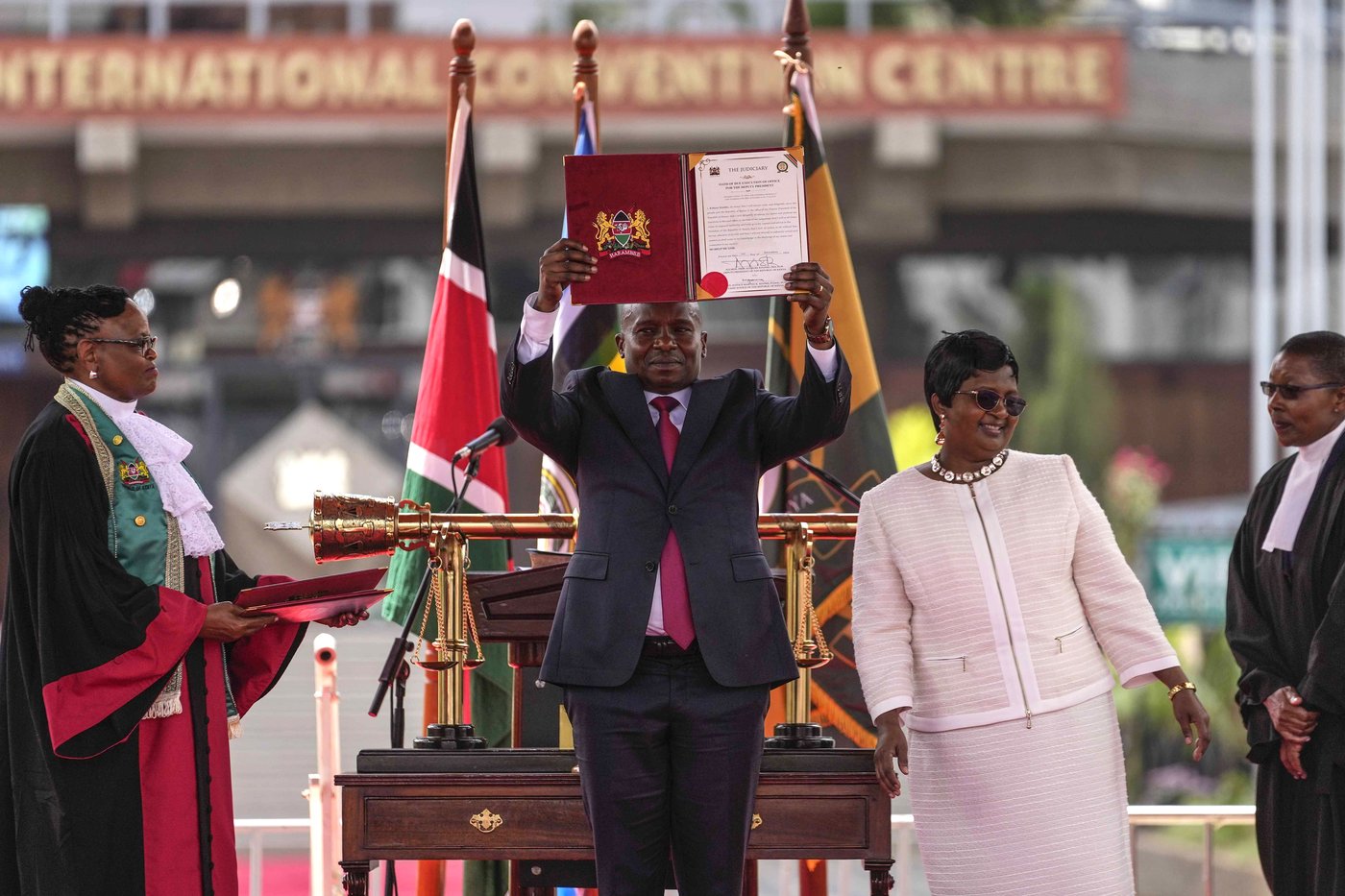 Kenya's new deputy president sworn in as his predecessor challenges his impeachment in court | iNFOnews.ca