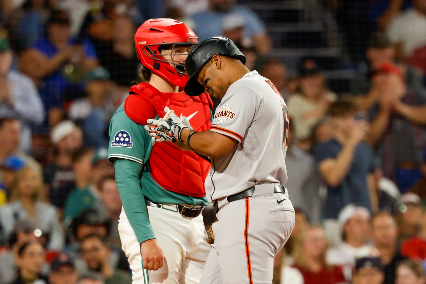 Rafael Devers returns to Fenway, but not interested in revisiting icy end to Red Sox tenure | iNFOnews.ca