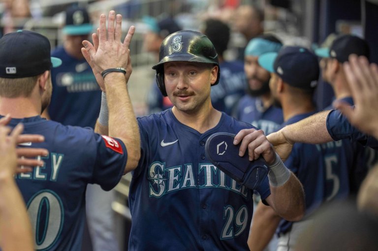 Rodríguez hits two homers to help Mariners down Braves 10-2 | iNFOnews.ca