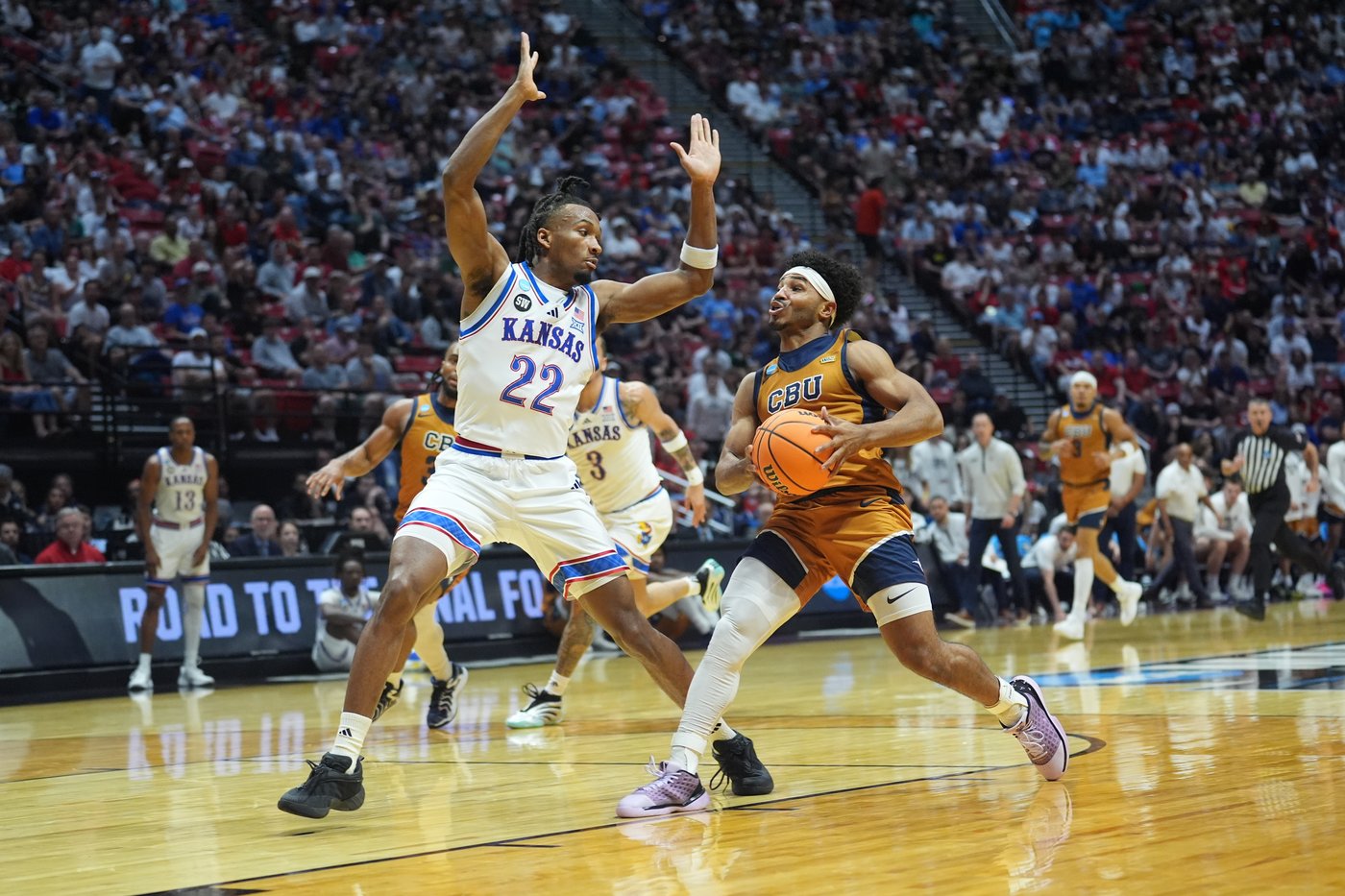 Peterson scores 28 points as Kansas hangs on to beat March Madness newcomer Cal Baptist 68-60 | iNFOnews.ca Peterson scores 28 points as Kansas hangs on to beat March Madness newcomer Cal Baptist 68-60 | iNFOnews.ca