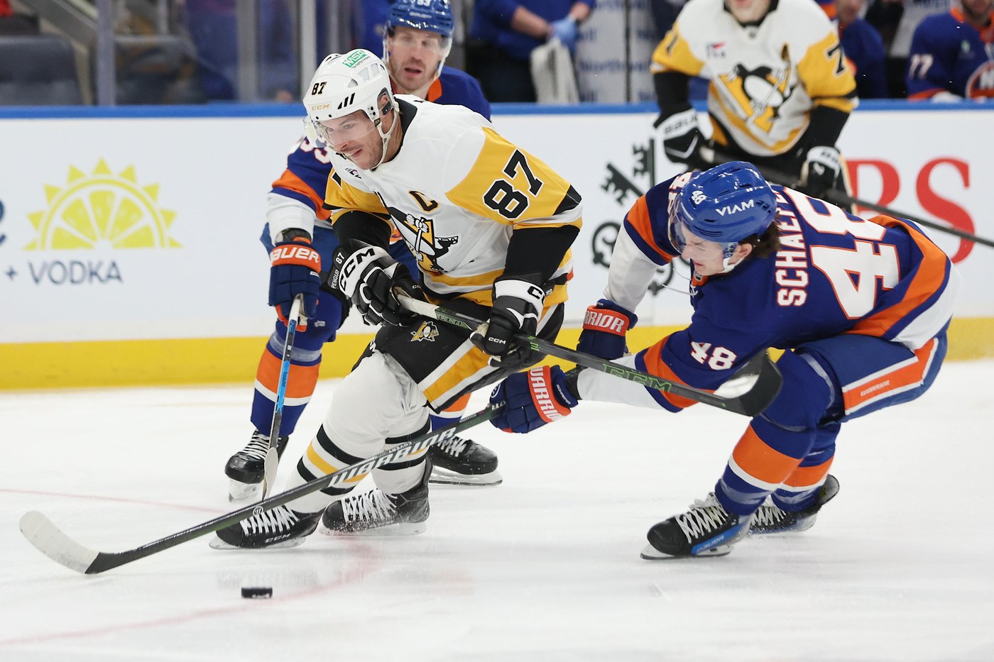 Big contracts, young talent among the storylines heading into NHL season | iNFOnews.ca
