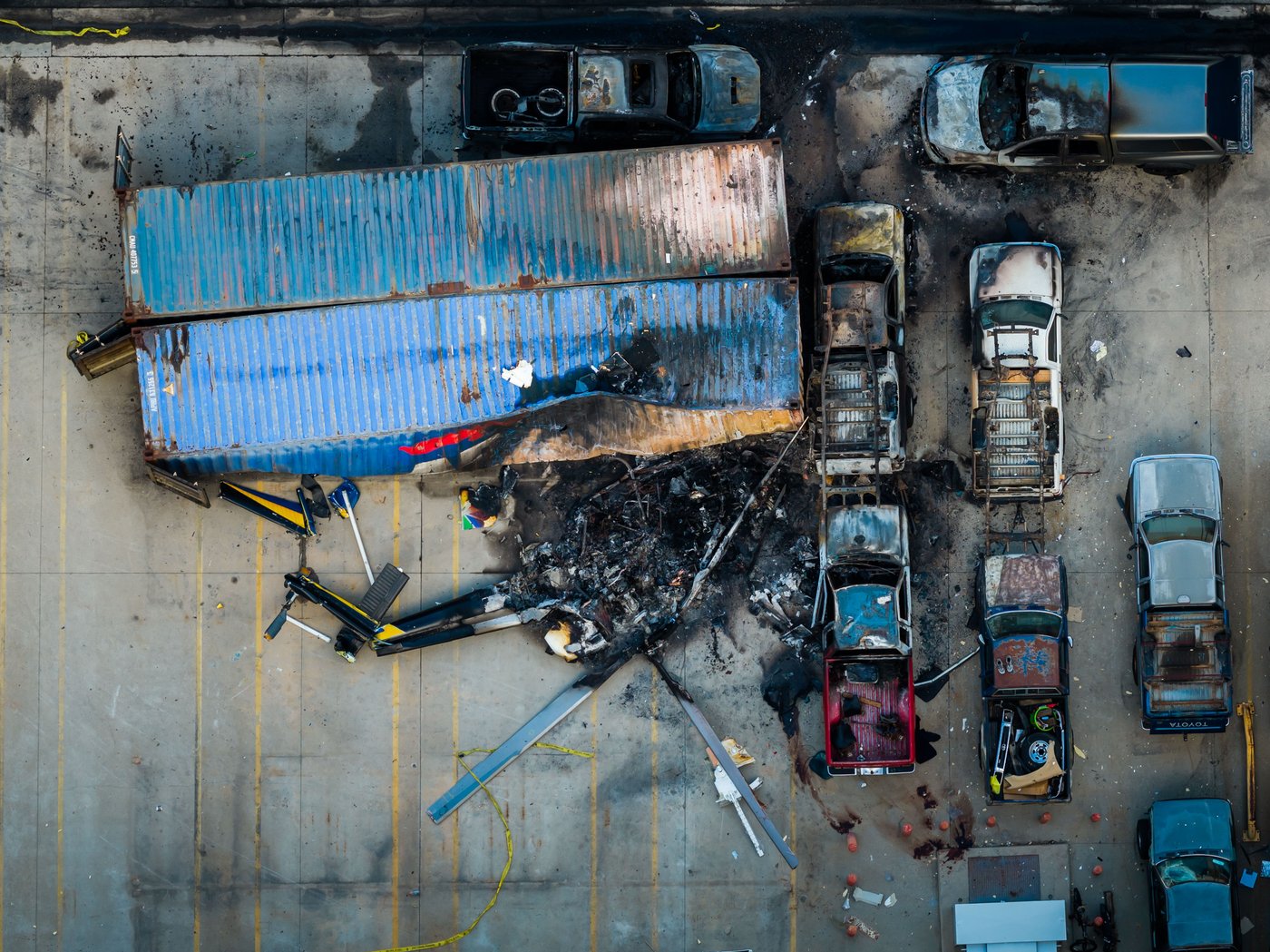 3 people killed when NBC and Telemundo news helicopter crashes while covering LA bus collision | iNwheels 3 people killed when NBC and Telemundo news helicopter crashes while covering LA bus collision | iNwheels