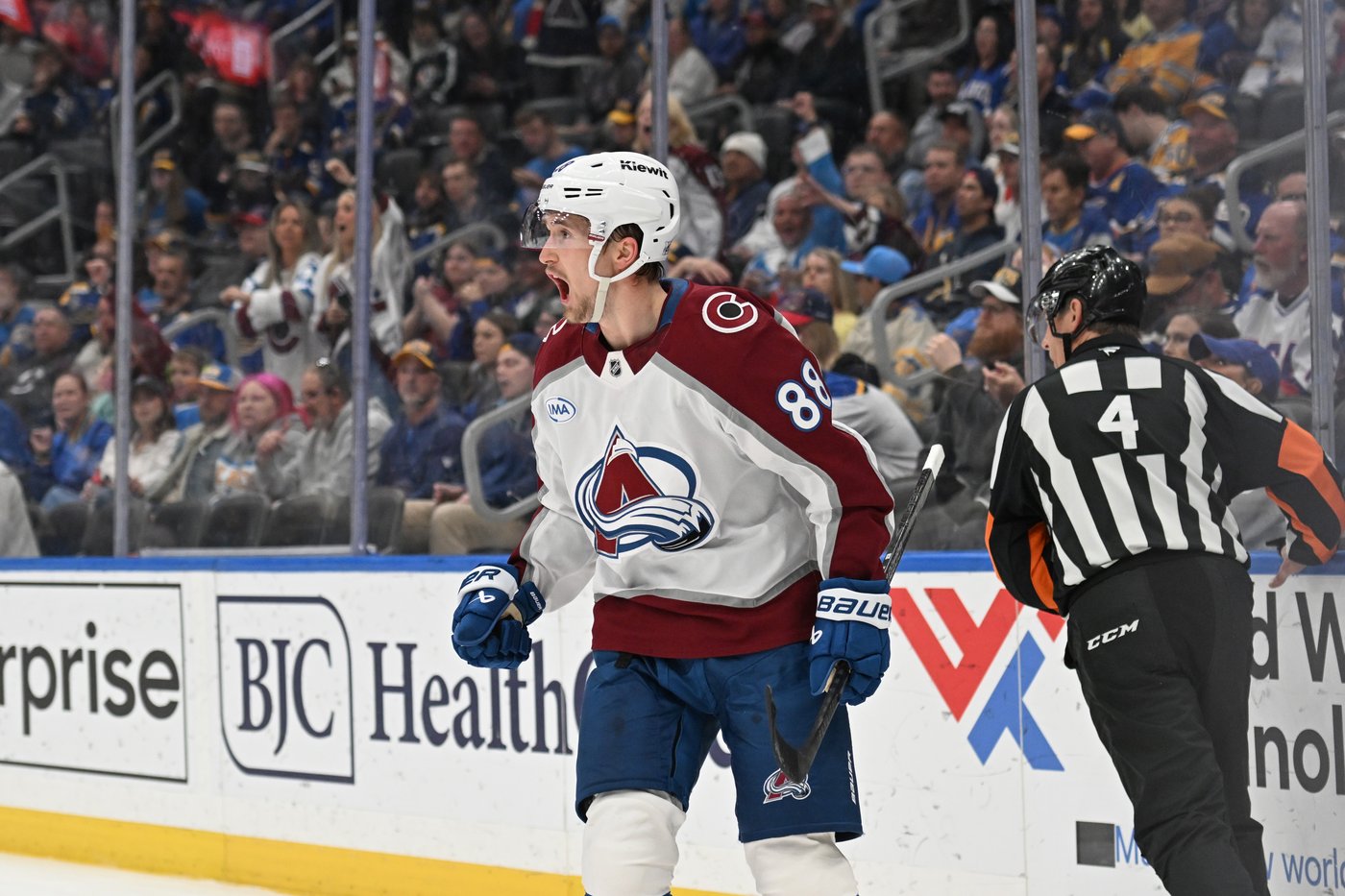 Avalanche clinch top spot in Western Conference and shift focus to bigger goals | iNFOnews.ca Avalanche clinch top spot in Western Conference and shift focus to bigger goals | iNFOnews.ca