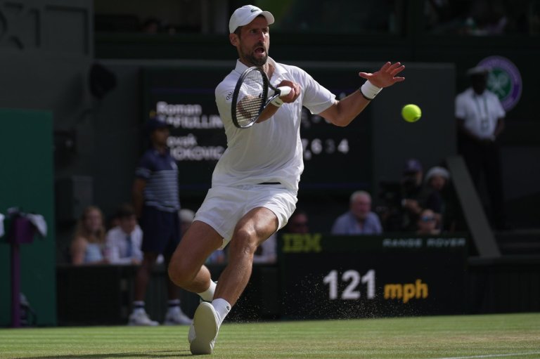 Djokovic breaks another Federer record at Wimbledon despite 'meltdowns' on Centre Court | iNFOnews.ca