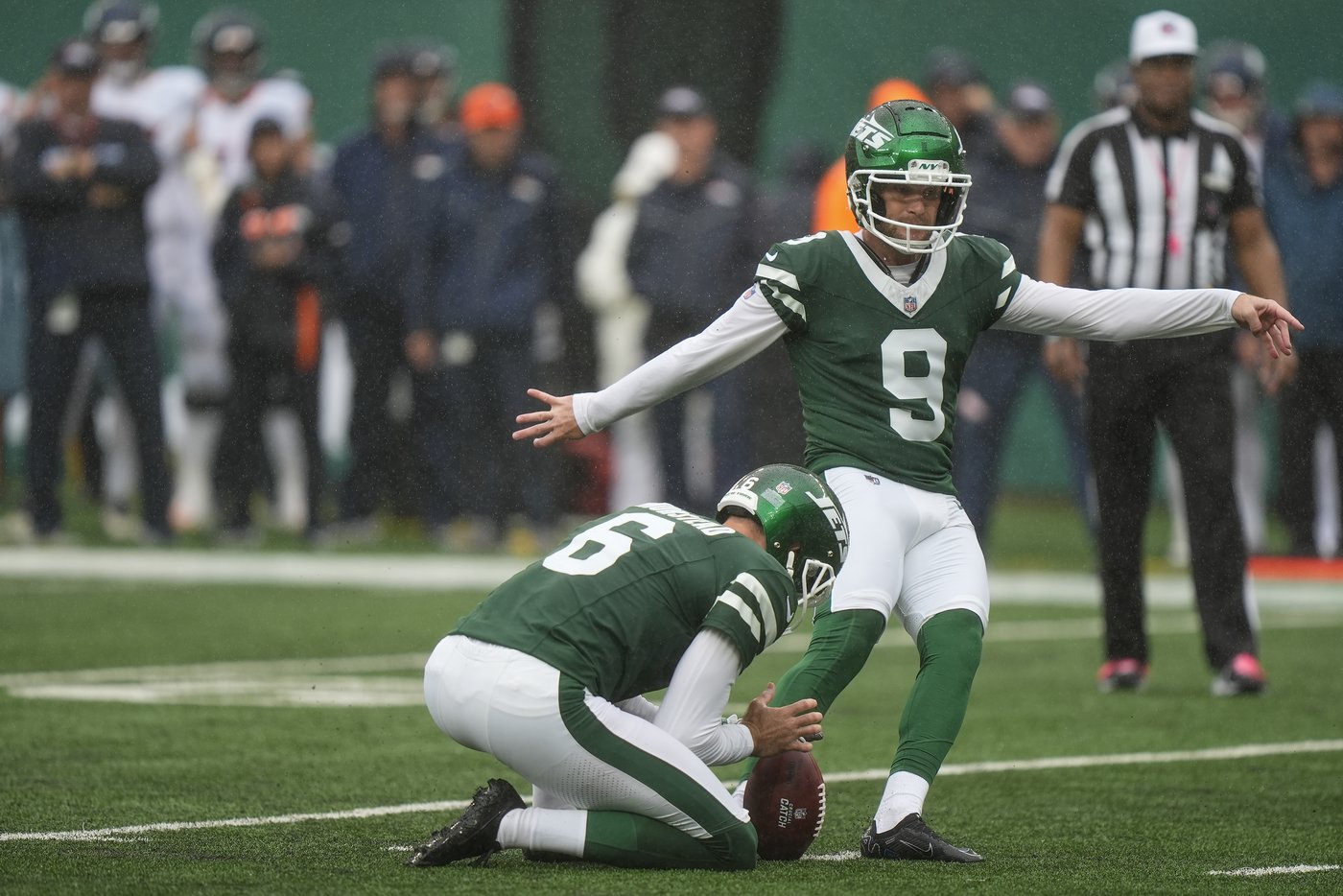Nix throws his first NFL touchdown pass to help Broncos slip past Rodgers and the Jets 10-9 | iNFOnews.ca Nix throws his first NFL touchdown pass to help Broncos slip past Rodgers and the Jets 10-9 | iNFOnews.ca
