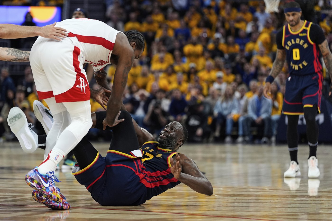 Jimmy Butler returns from injury absence to lead Warriors past Rockets 109-106 for 3-1 series lead | iNFOnews.ca
