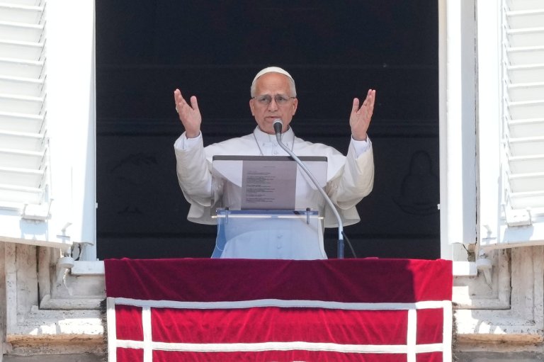 Pope names Mexican-American broadcasting executive to lead Vatican communications | iNFOnews.ca