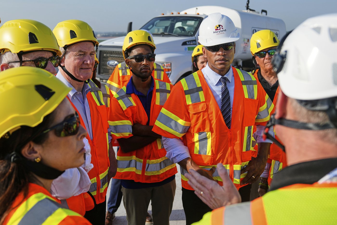 Demolition begins on last pieces of Baltimore's collapsed Francis Scott Key Bridge | iNFOnews.ca