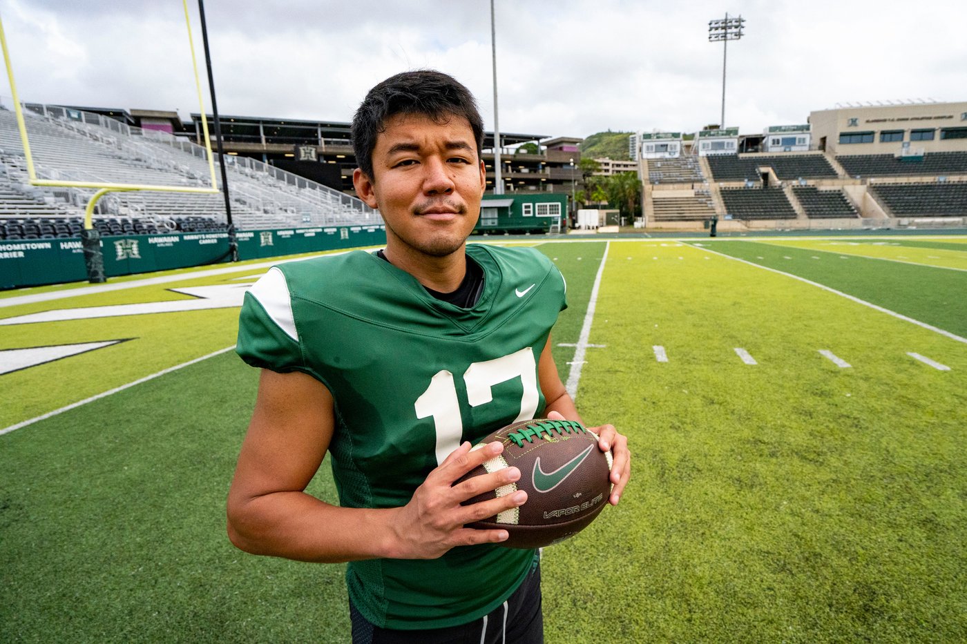 Hawaii's YouTube kicker dubbed the 'Tokyo Toe' used grit to become an AP All-American with NFL hopes | iNFOnews.ca