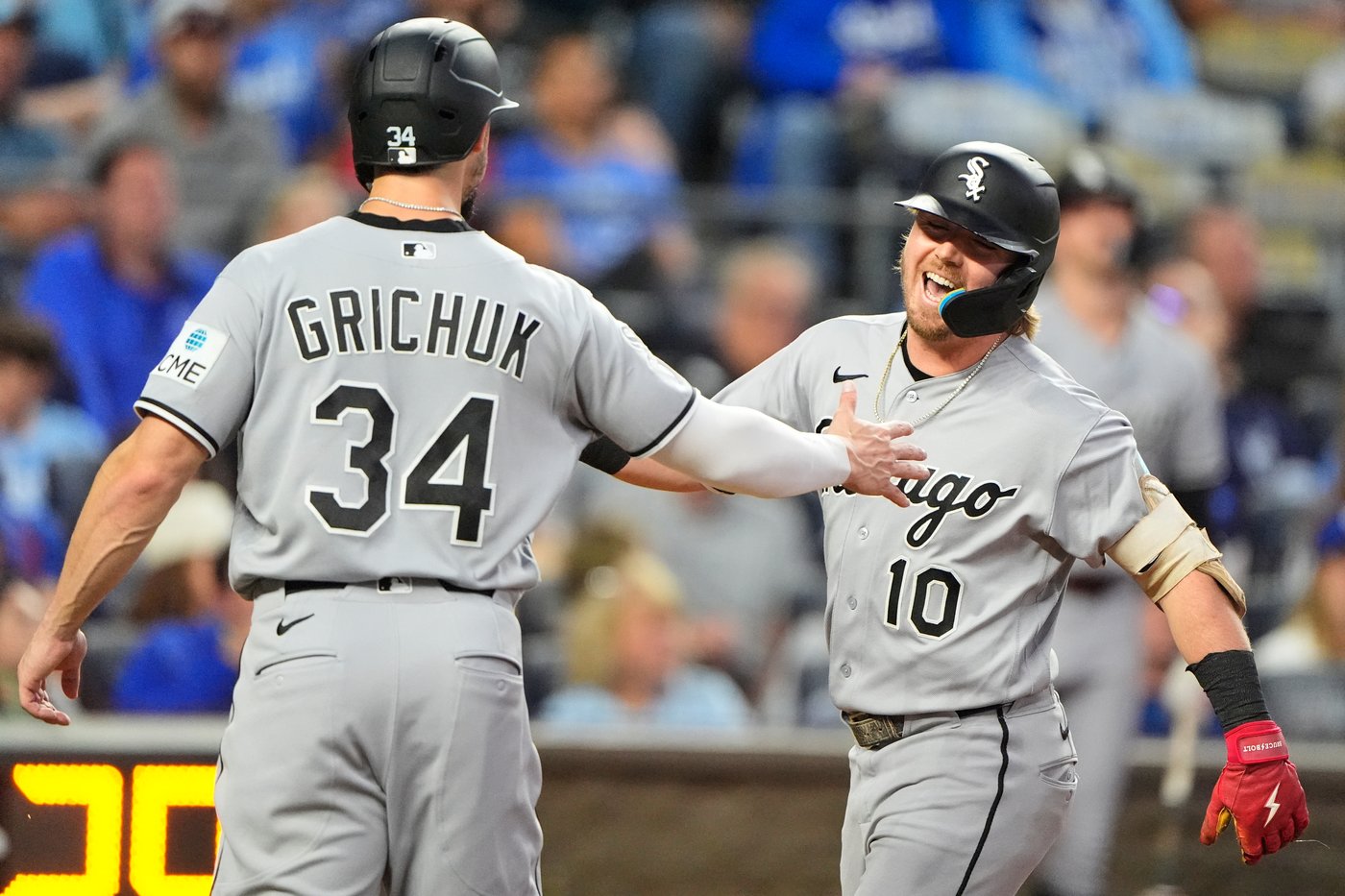 Meidroth, Grichuk hit 3-run shots, White Sox beat Royals 14-11 to remain a game back in AL Central | iNFOnews.ca Meidroth, Grichuk hit 3-run shots, White Sox beat Royals 14-11 to remain a game back in AL Central | iNFOnews.ca