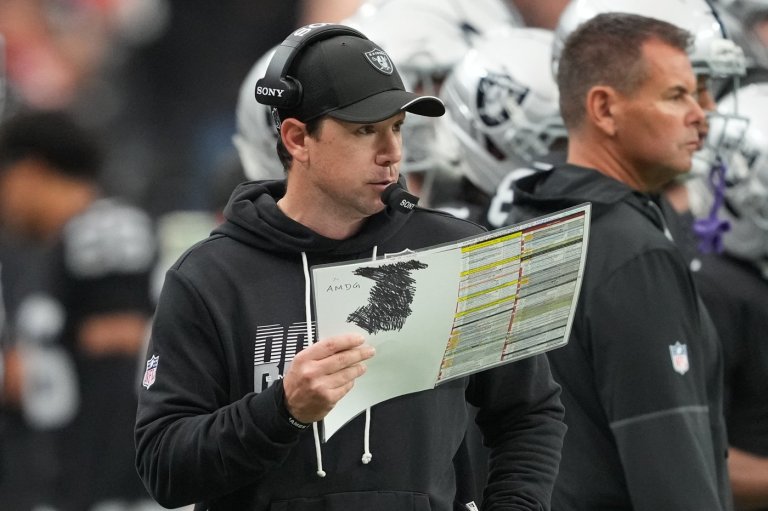 Klint Kubiak shows confidence in his Raiders by predicting victory at halftime of loss to Chiefs | iNFOnews.ca