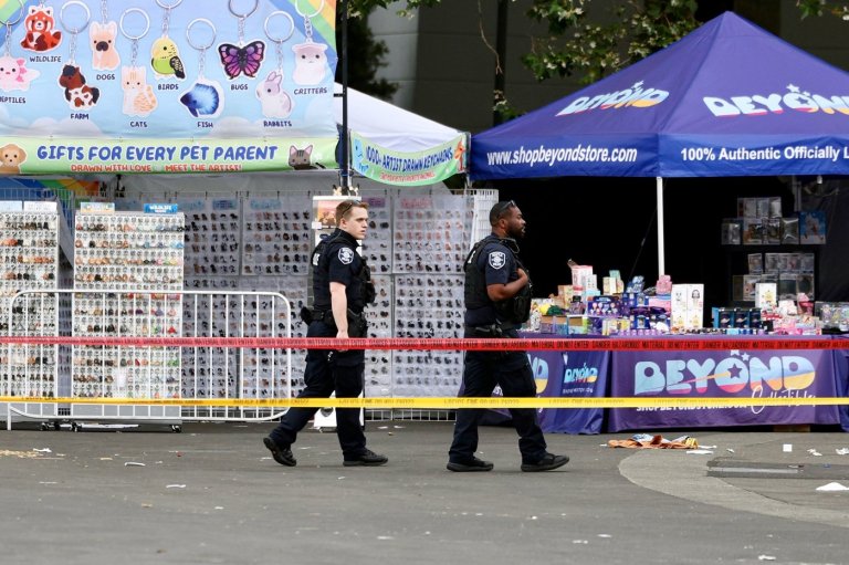 Multiple people shot as gunfire erupts near Seattle’s iconic Space Needle, police say | iNFOnews.ca