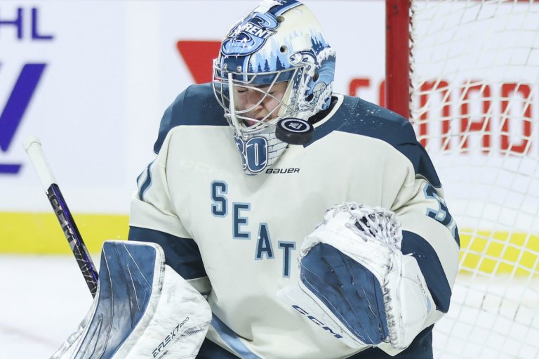 Grant-Mentis, Serdachny score 3rd-period goals, Torrent snap skid, beat Fleet 3-2 | iNFOnews.ca