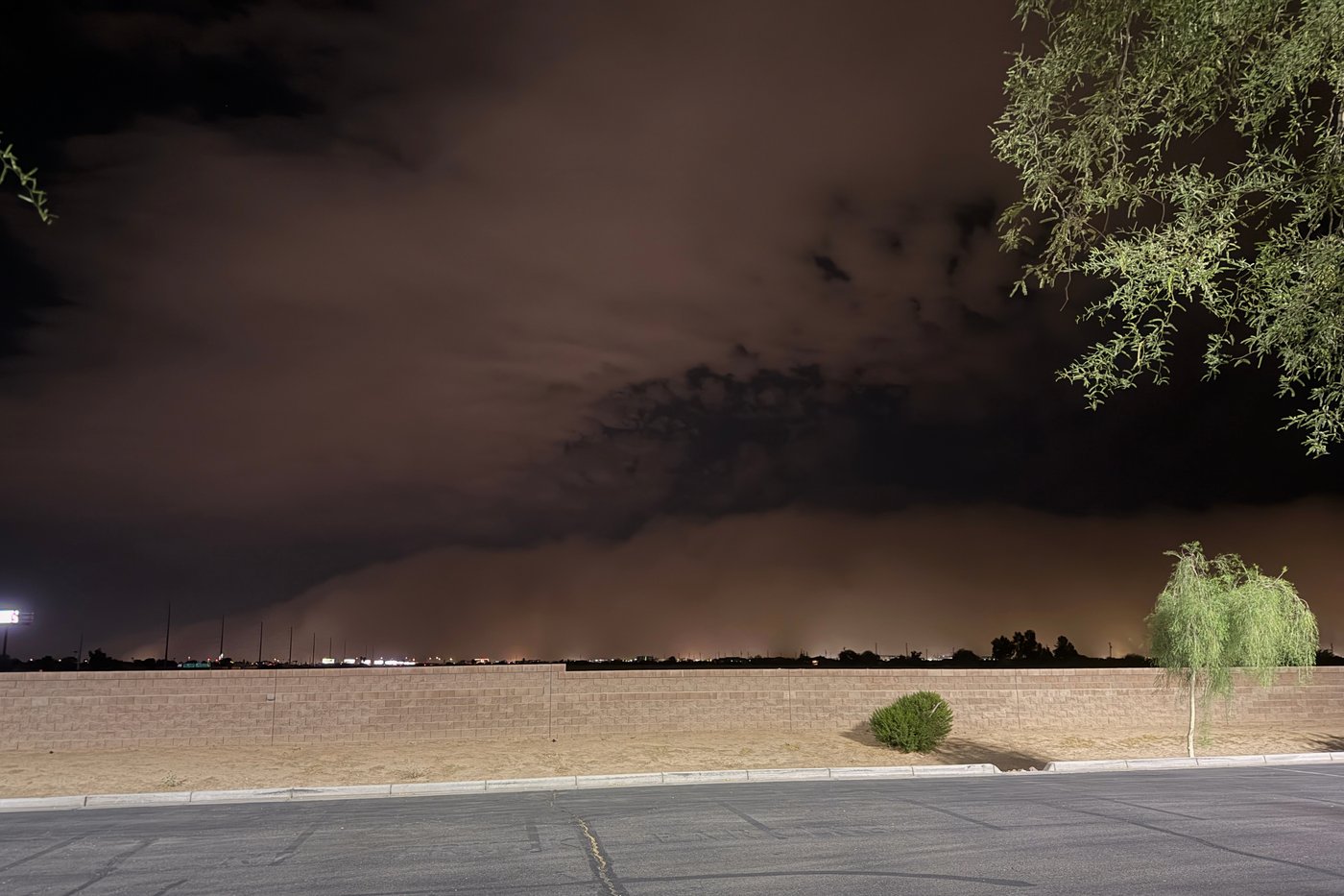 Unusually intense haboob dust storms strike Phoenix twice this week | iNFOnews.ca