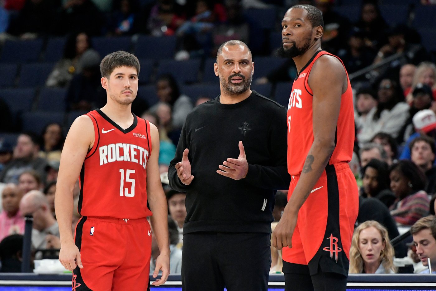 Kevin Durant, LeBron James meet in playoffs for 4th time when Rockets visit short-handed Lakers | iNFOnews.ca