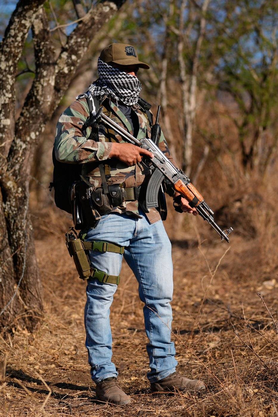They were under siege by a Mexican cartel. Now these civilians fight back with AK-47s and grenades | iNFOnews.ca They were under siege by a Mexican cartel. Now these civilians fight back with AK-47s and grenades | iNFOnews.ca