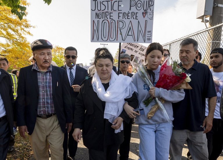 'Devastated:' Family, friends hold vigil for 15-year-old boy fatally shot by police | iNFOnews.ca