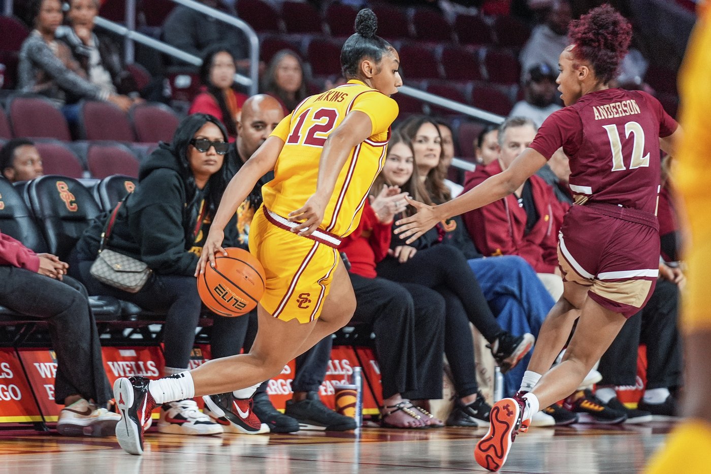 JuJu Watkins scores 26 points to lead No. 5 Southern California past Elon 88-30 | iNFOnews.ca JuJu Watkins scores 26 points to lead No. 5 Southern California past Elon 88-30 | iNFOnews.ca