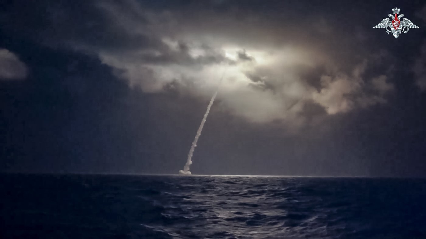 Putin lowers the threshold for using his nuclear arsenal after Biden's arms decision for Ukraine | iNFOnews.ca Putin lowers the threshold for using his nuclear arsenal after Biden's arms decision for Ukraine | iNFOnews.ca