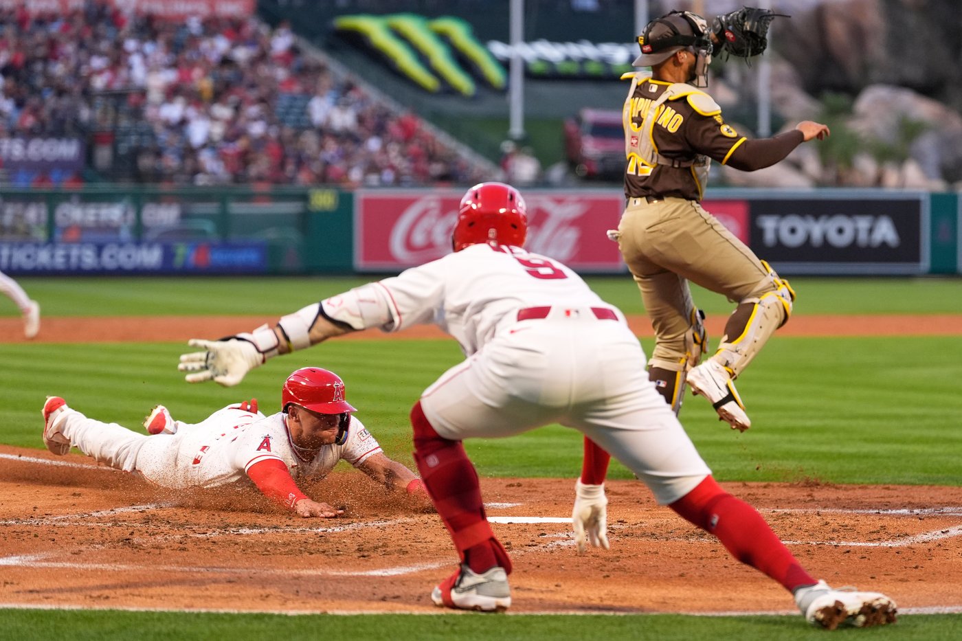 José Soriano dominates again, Angels snap Padres' 8-game win streak with 8-0 victory | iNFOnews.ca José Soriano dominates again, Angels snap Padres' 8-game win streak with 8-0 victory | iNFOnews.ca