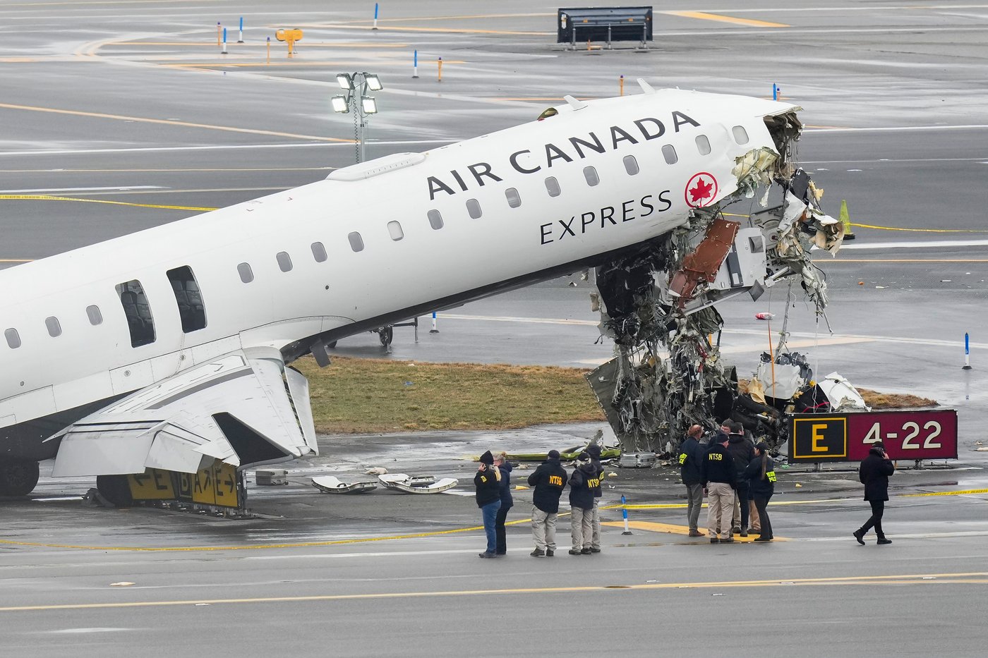 Key takeaways from a report into the deadly plane crash at LaGuardia Airport | iNFOnews.ca Key takeaways from a report into the deadly plane crash at LaGuardia Airport | iNFOnews.ca