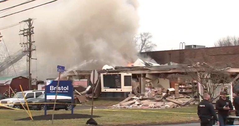 Gas explosion at a Pennsylvania nursing home traps people inside, authorities say | iNFOnews.ca