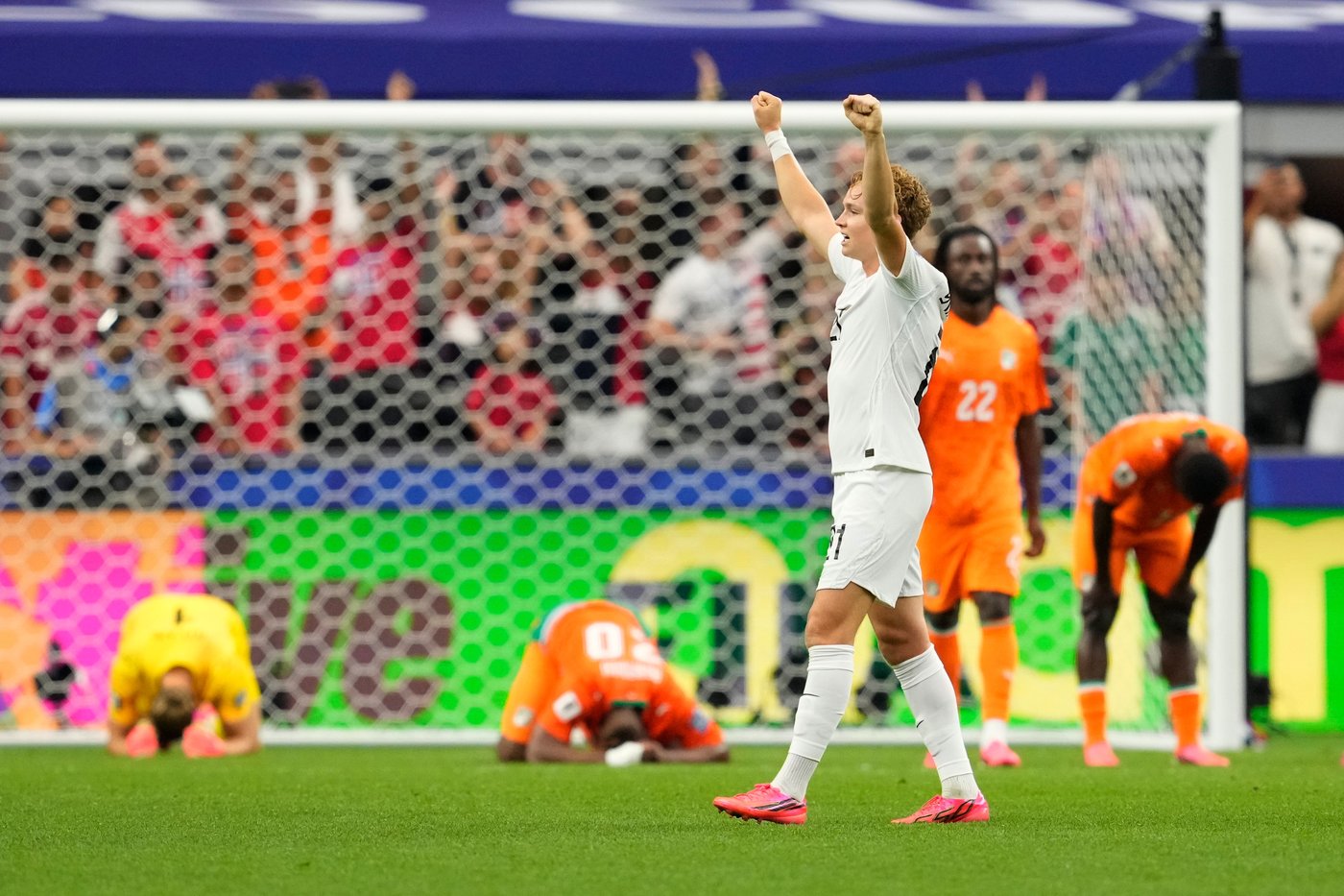 Orjan Nyland's spectacular late save will live in Norwegian lore after World Cup knockout win | iNFOnews.ca