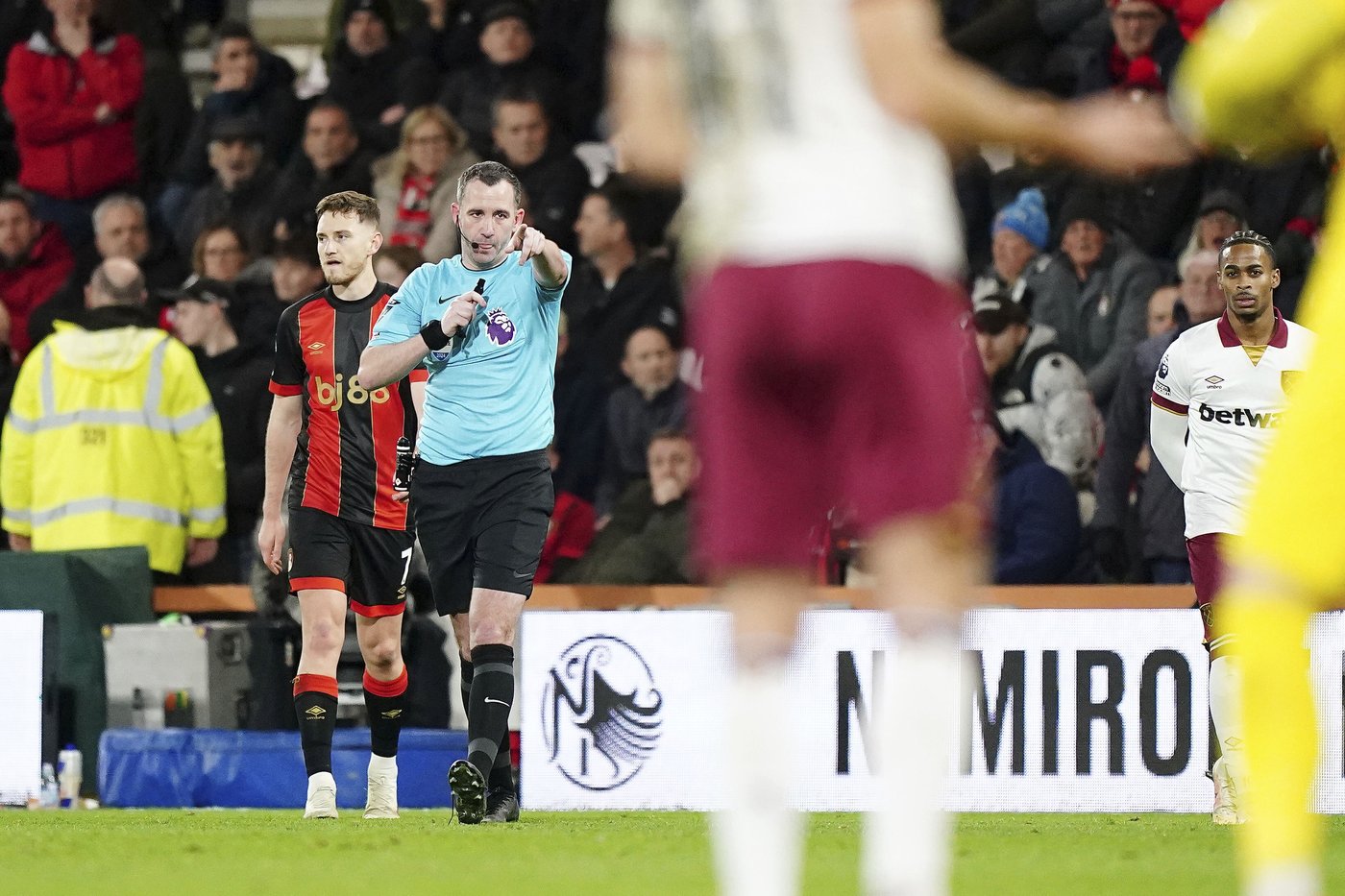 Referees to announce VAR decisions to fans inside stadium during League Cup semifinals | iNFOnews.ca
