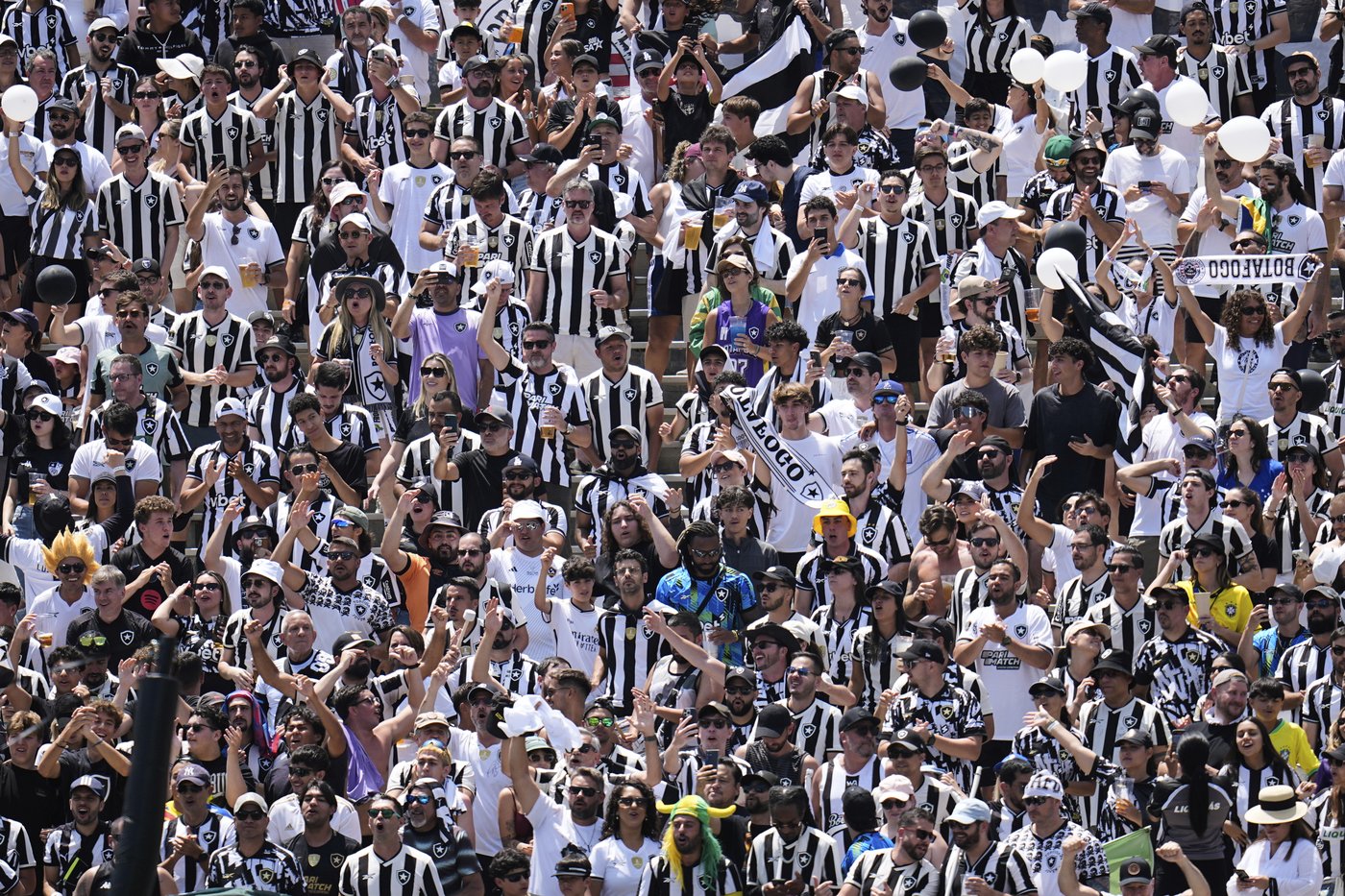 PHOTO COLLECTION: Best of Club World Cup Soccer Week 2 | iNFOnews.ca