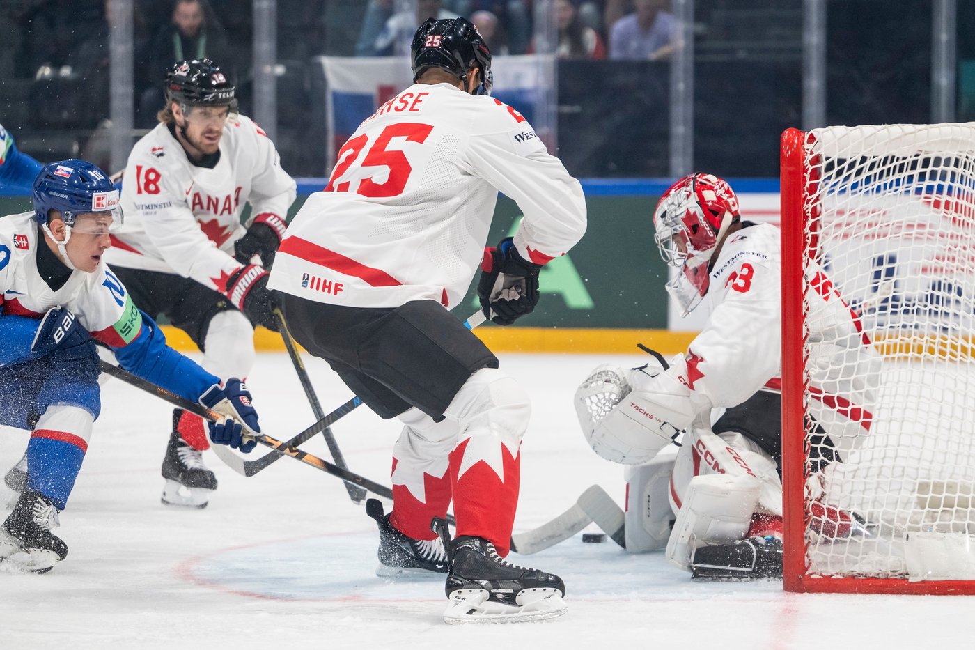 Canada scores 4 in the final period to beat Slovakia 5-1 at ice hockey worlds | iNFOnews.ca Canada scores 4 in the final period to beat Slovakia 5-1 at ice hockey worlds | iNFOnews.ca