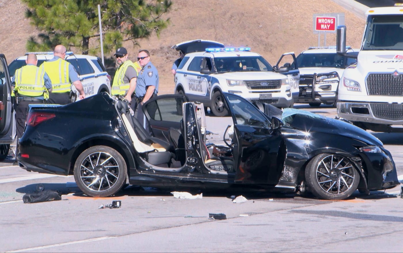 Driver fleeing ICE officers crashes, killing a Georgia teacher, authorities say | iNFOnews.ca Driver fleeing ICE officers crashes, killing a Georgia teacher, authorities say | iNFOnews.ca