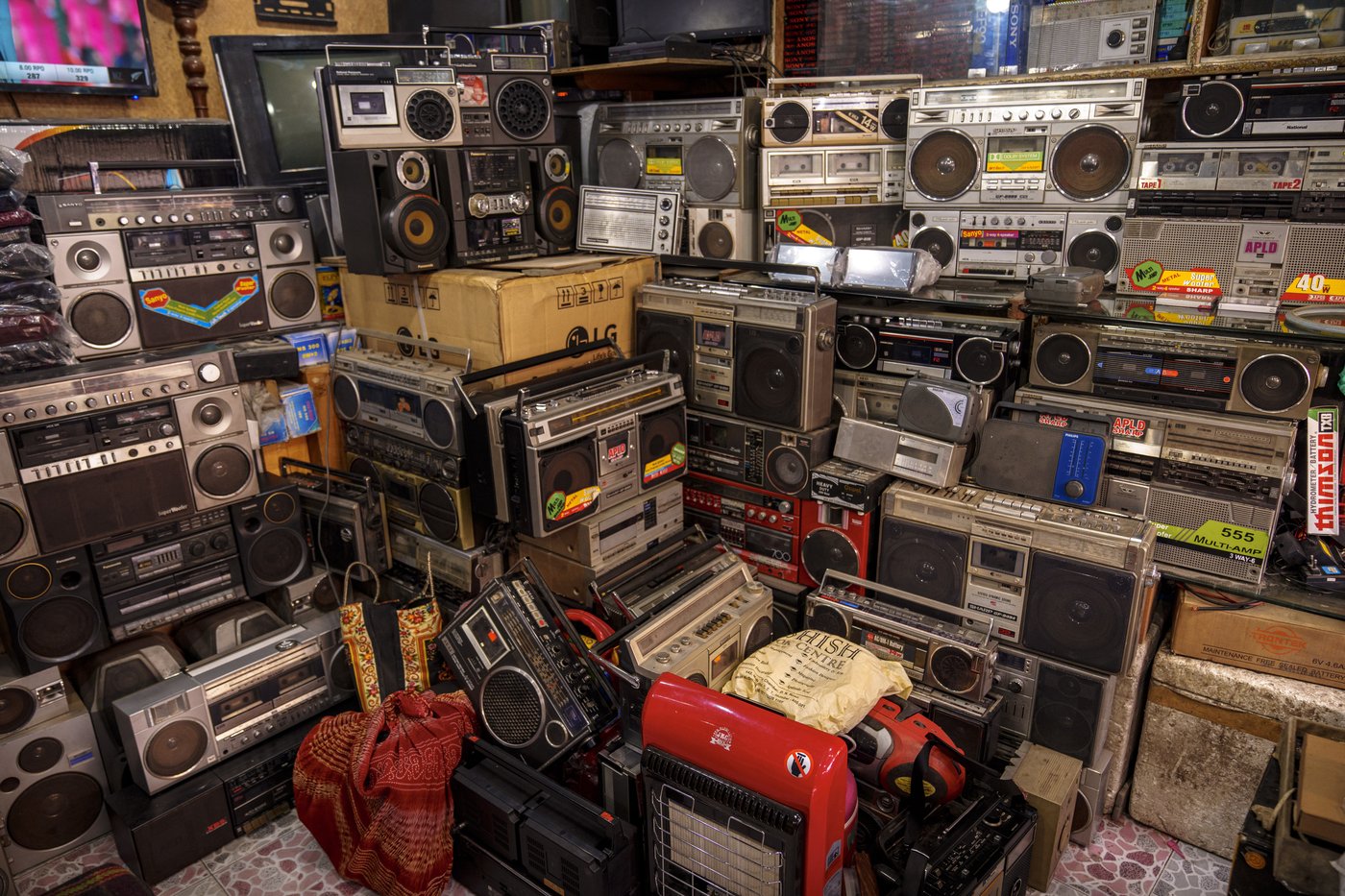 Kashmir's Sufi music lovers are sticking with the audio cassette | iNFOnews.ca