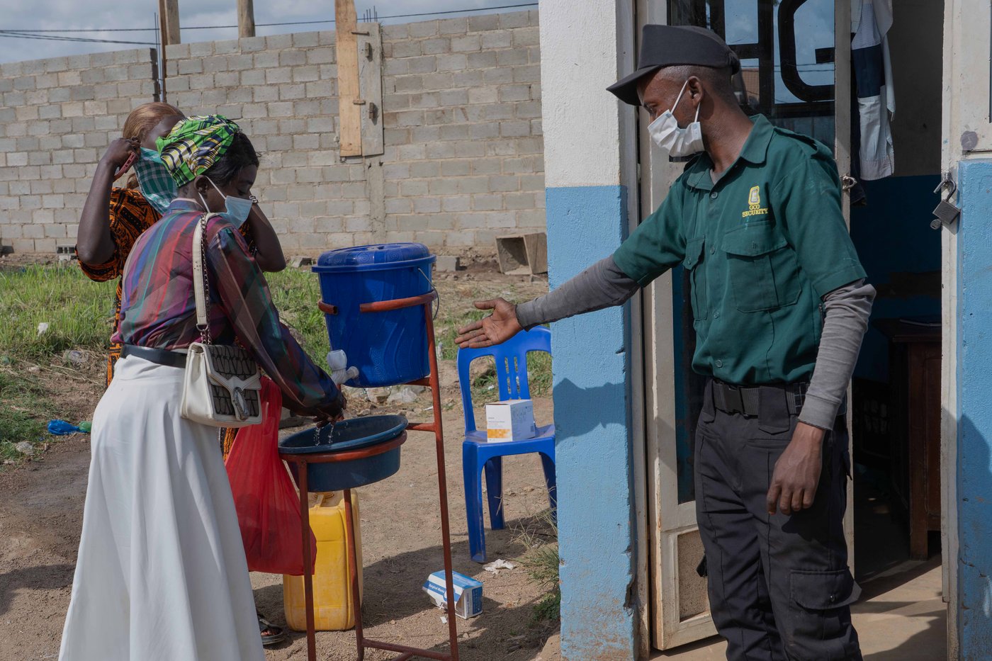 Photos from Congo and Uganda as WHO declare health emergency over Ebola | iNFOnews.ca