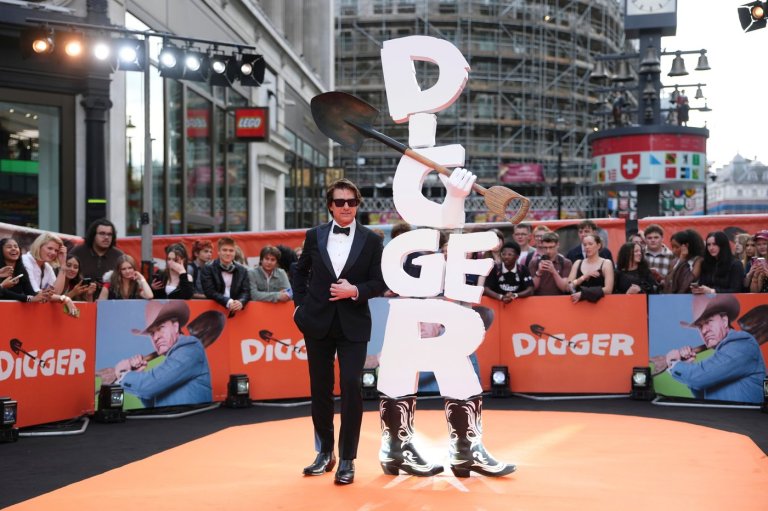 On cusp of merger, 'Digger bombs for Warner Bros., 'Verity' takes No. 1 at box office | iNFOnews.ca