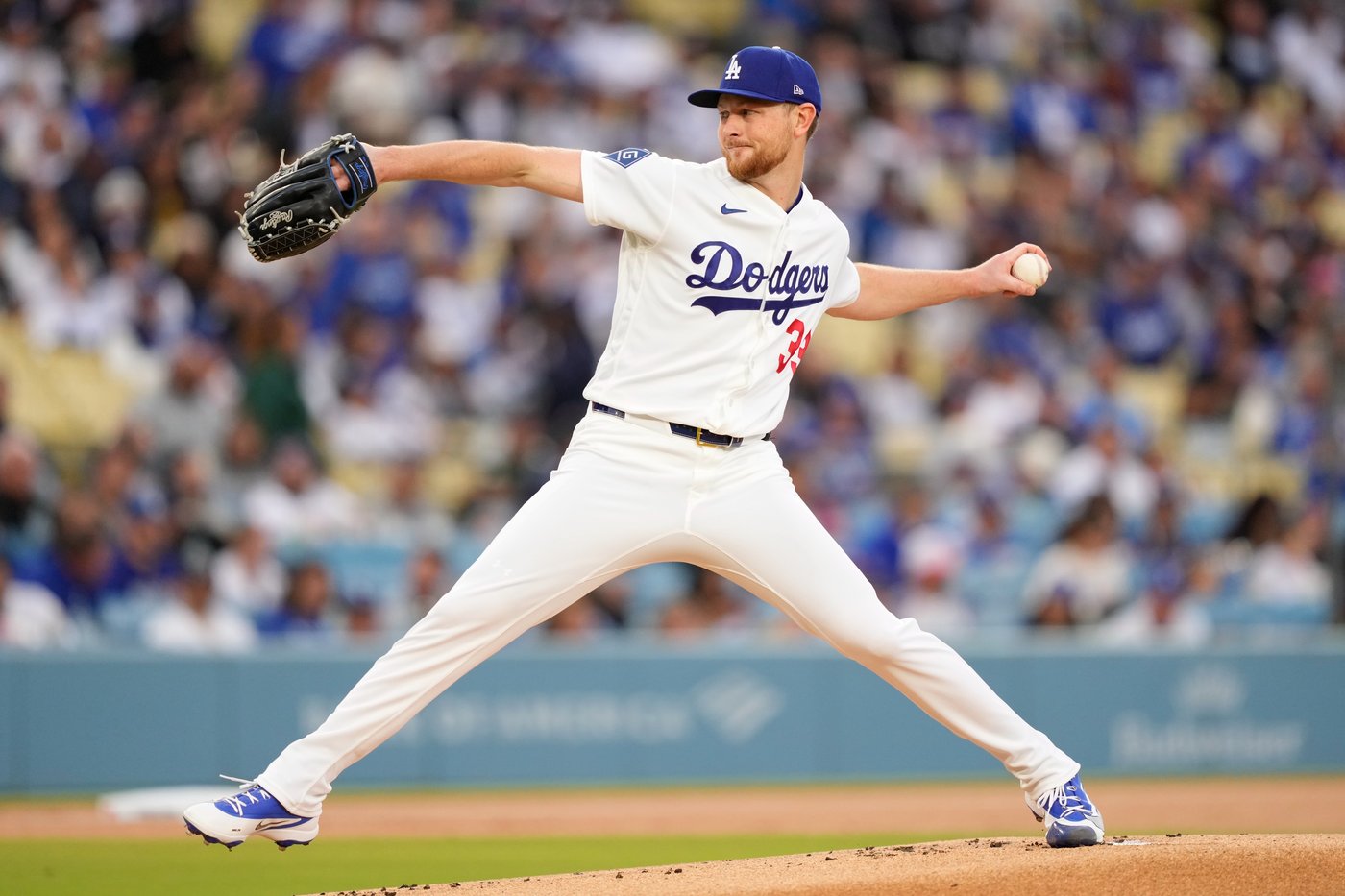 Betts blasts 2 homers and drives in 5 as the Dodgers crush the Rockies 15-6 | iNFOnews.ca