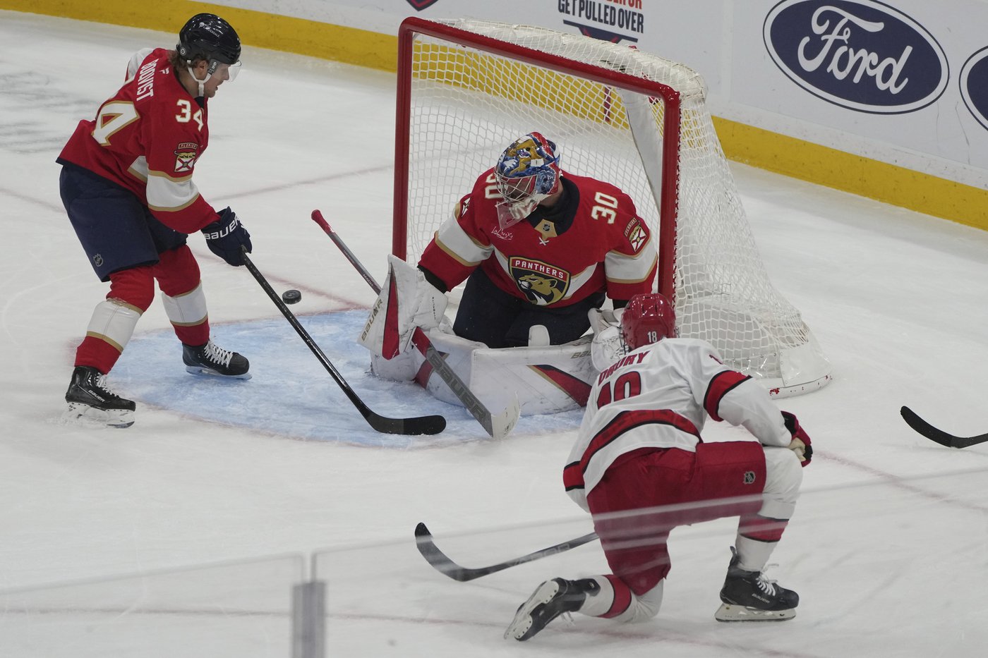 Knight stops 20 shots, Florida rolls past Carolina 6-0 for 2nd win over 'Canes in as many days | iNFOnews.ca Knight stops 20 shots, Florida rolls past Carolina 6-0 for 2nd win over 'Canes in as many days | iNFOnews.ca
