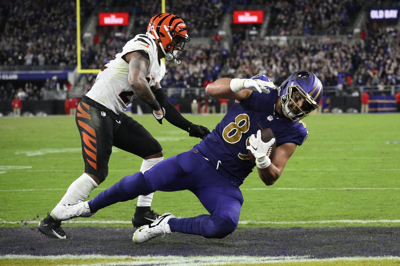Jackson leads rally, and Ravens stop 2-point attempt to hold off Bengals 35-34 | iNFOnews.ca Jackson leads rally, and Ravens stop 2-point attempt to hold off Bengals 35-34 | iNFOnews.ca