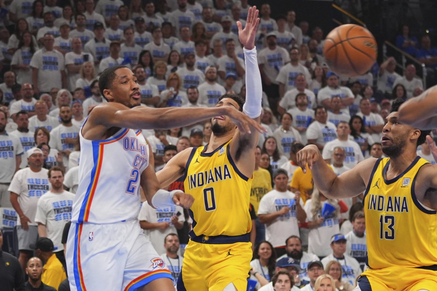 Pacers' Haliburton plays through lower leg injury in Game 5 loss to Thunder in NBA Finals | iNFOnews.ca