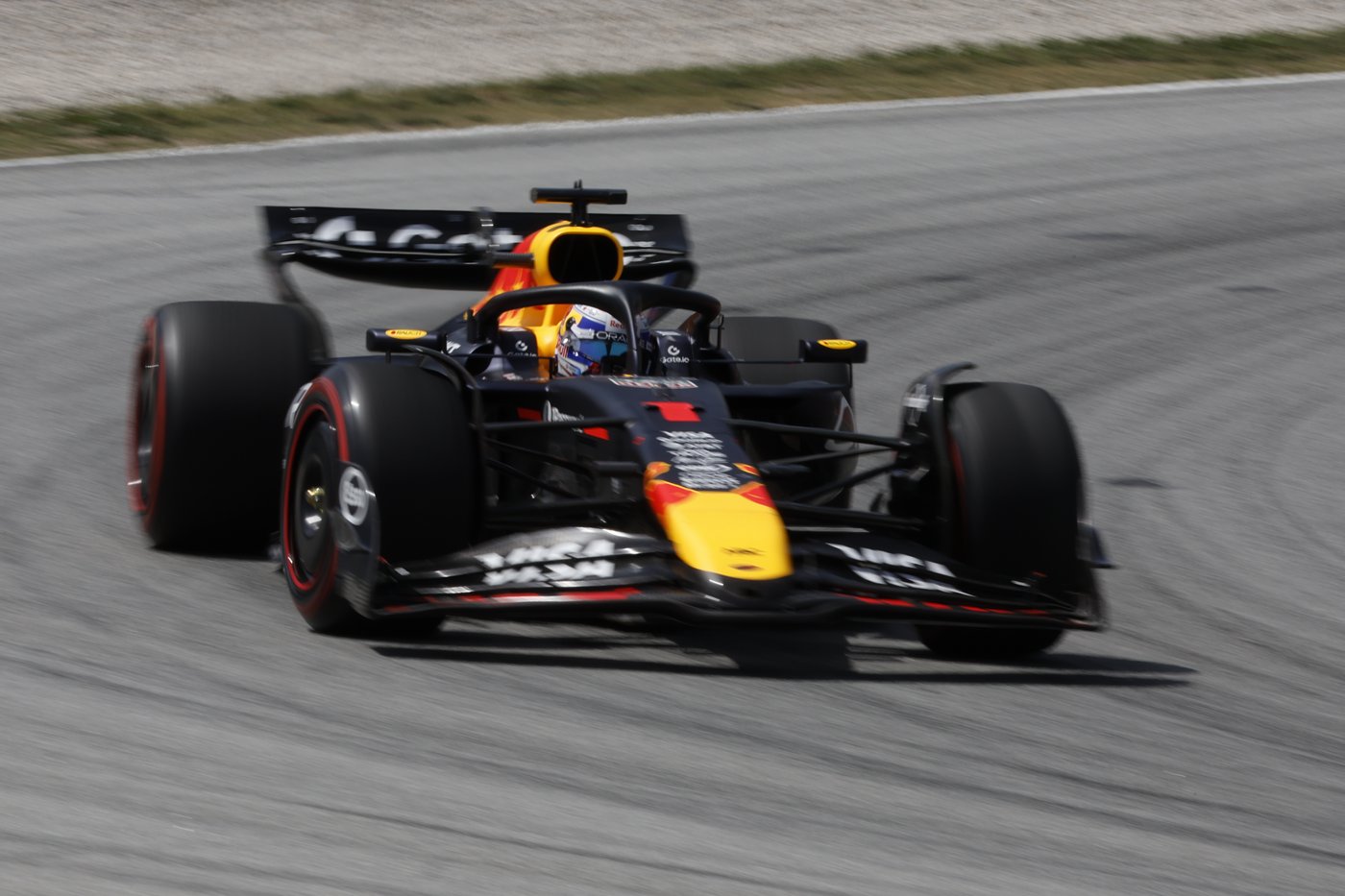 Track rage? Verstappen penalized for collision with Russell at Spanish GP | iNFOnews.ca Track rage? Verstappen penalized for collision with Russell at Spanish GP | iNFOnews.ca