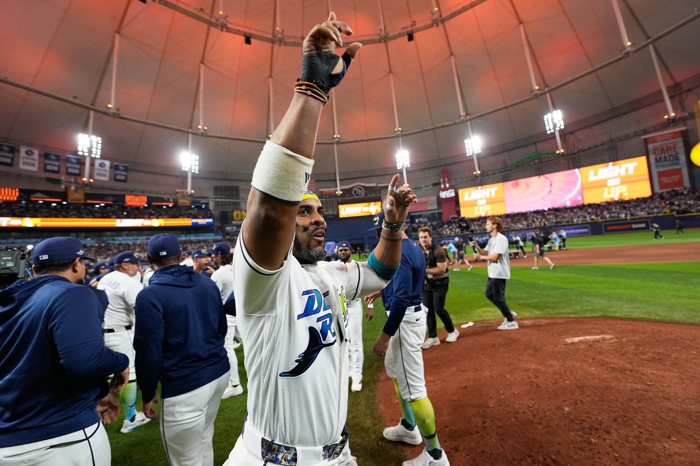 Small-ball Rays and their low payroll are 4 wins from their first World Series title | iNFOnews.ca