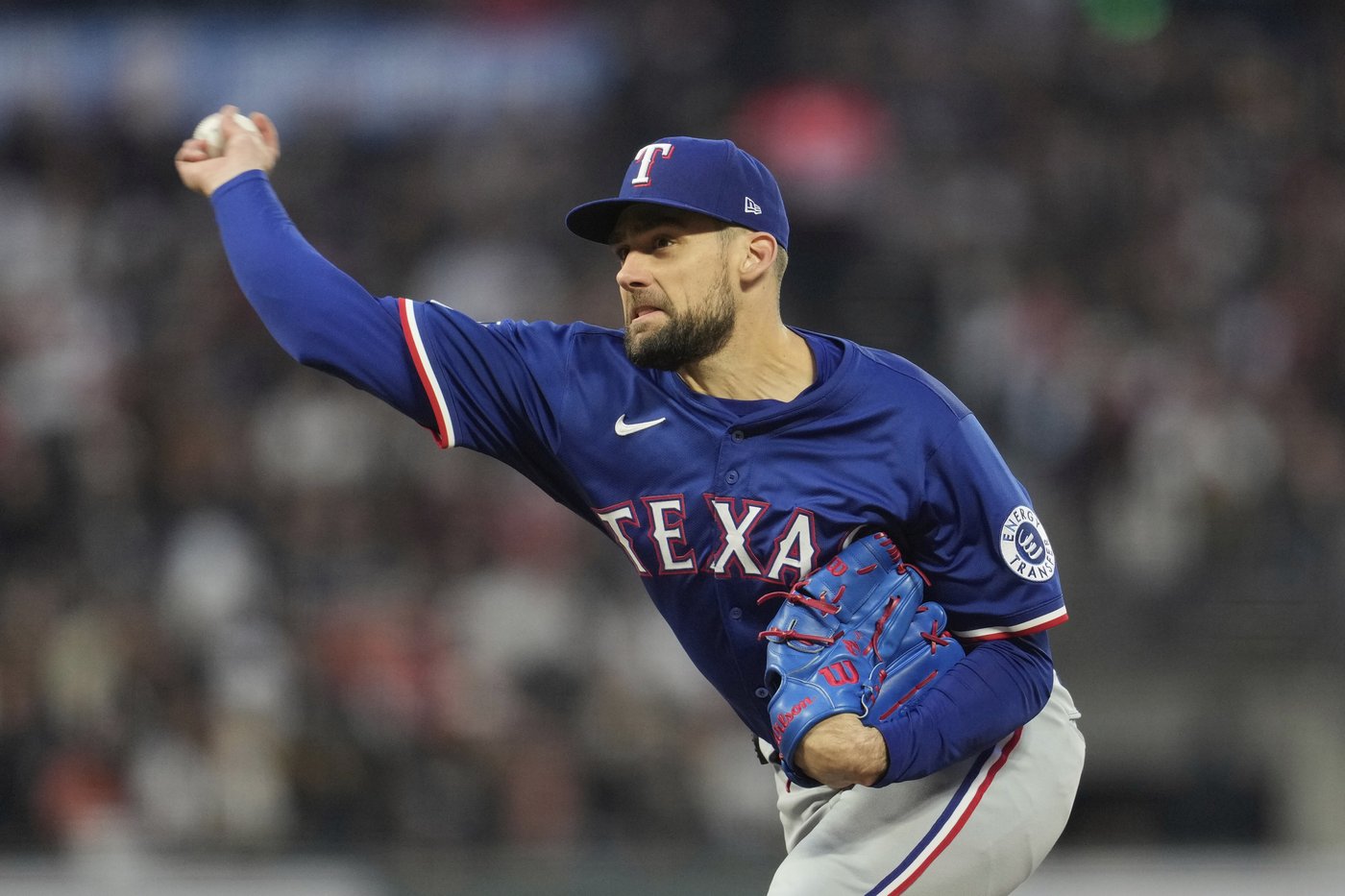 Eovaldi outlasts Verlander as Rangers beay Giants 2-0 | iNFOnews.ca