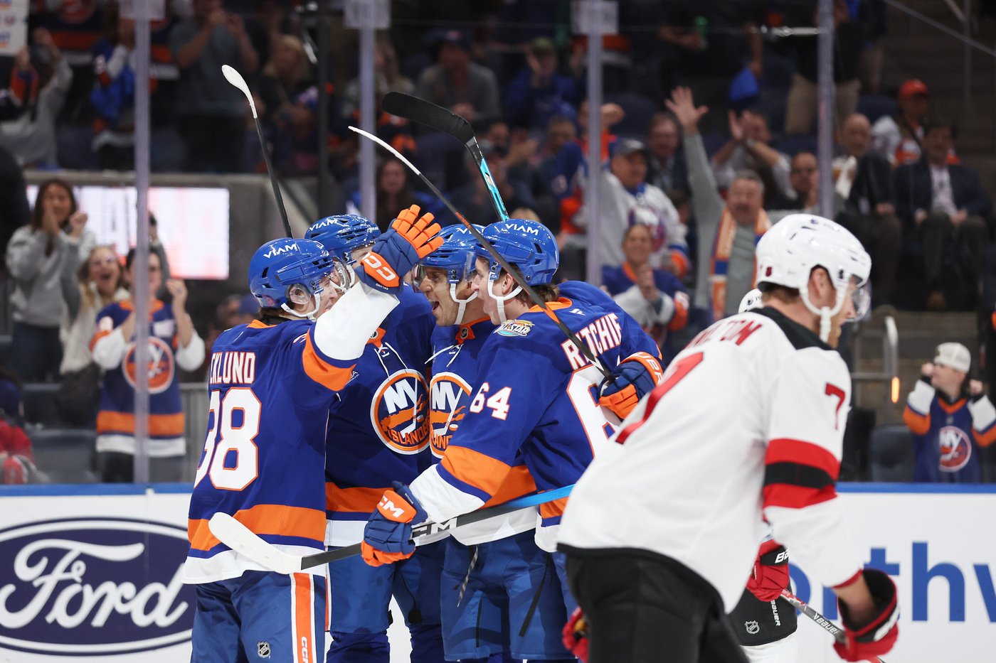 Sorokin has 30th career shutout as Islanders blank Devils 6-0 | iNFOnews.ca Sorokin has 30th career shutout as Islanders blank Devils 6-0 | iNFOnews.ca