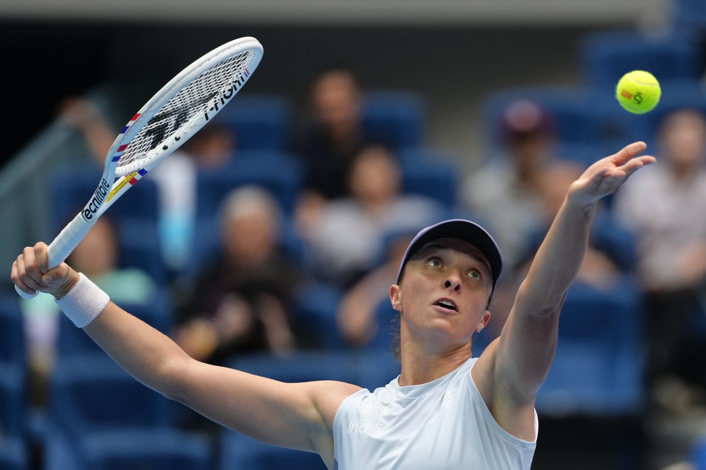 Top-seeded Iga Swiatek advances to the third round at the China Open | iNFOnews.ca